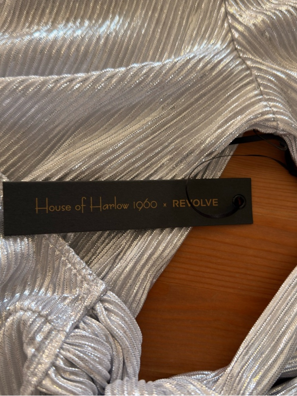 House of Harlow x Revolve Silver Wrap Top NWT  Medium - Picture 5 of 6